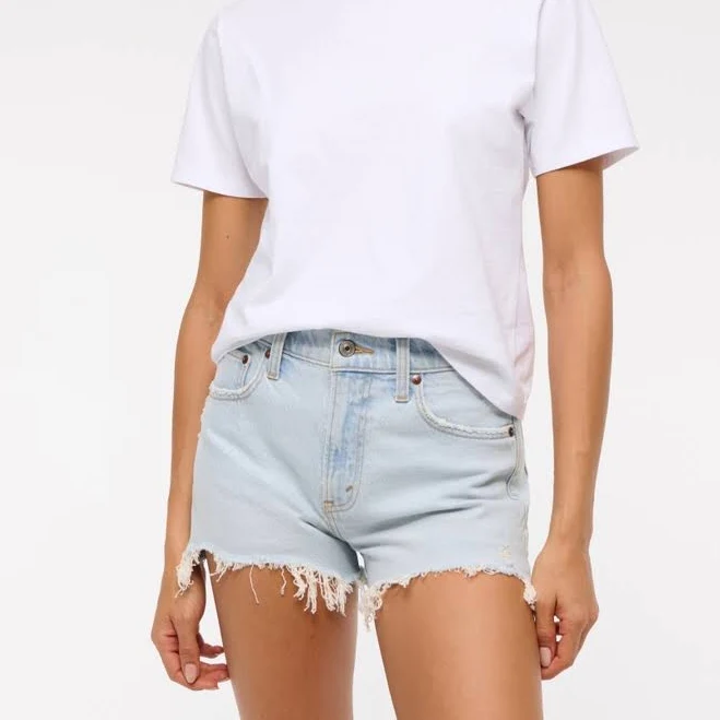 shorts Abercrombie & Fitch Women's High Rise Mom Shorts Abercrombie & Fitch $19.97