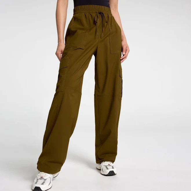 pants CALIA Women's Effortless Nyluxe Cinch Cargo Pant DICK'S Sporting Goods $44.97