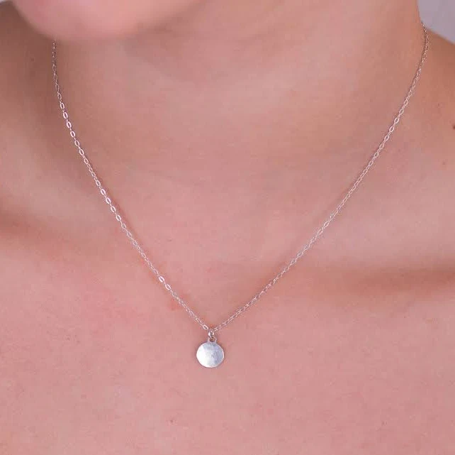 accessory Dainty Hammered Silver Disc Necklace Etsy - DIAstudia $38.5