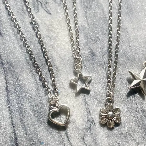 accessory Dainty Simple Adjustable Silver Pendant Necklace Etsy - Seller $6