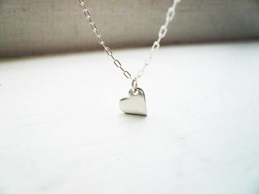 accessory Dainty Sterling Silver Petite Sweetheart Pendant Necklace Etsy - roundabout $29