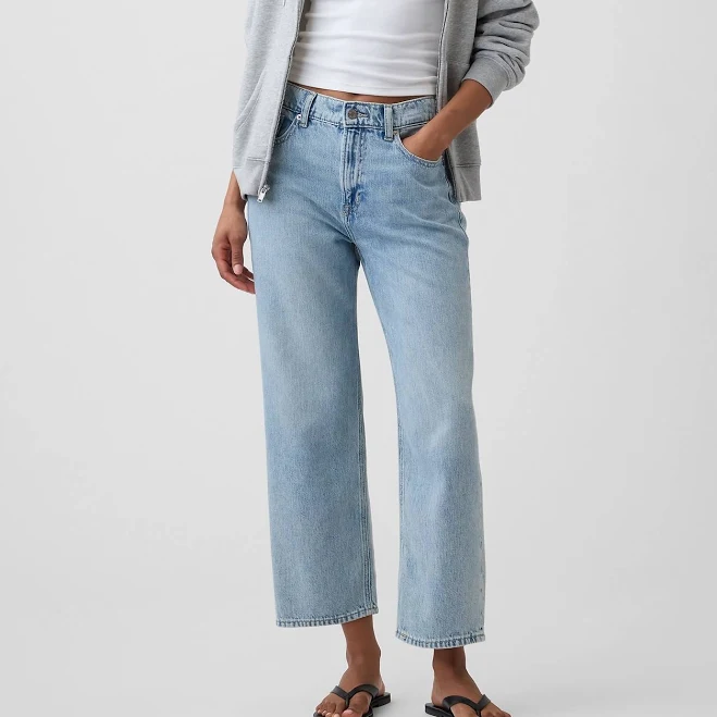 jeans Gap Women's Low Slung Supersoft Relaxed Straight Crop Jeans Gap Factory $47.99