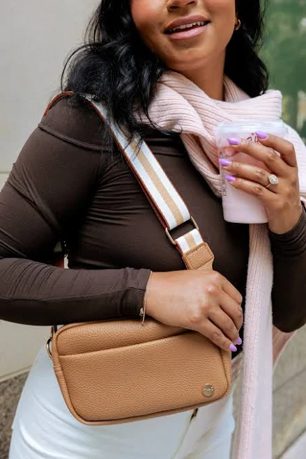 bag Modern+Chic Willow Vegan Leather Convertible Crossbody Bag Modern and Chic $49