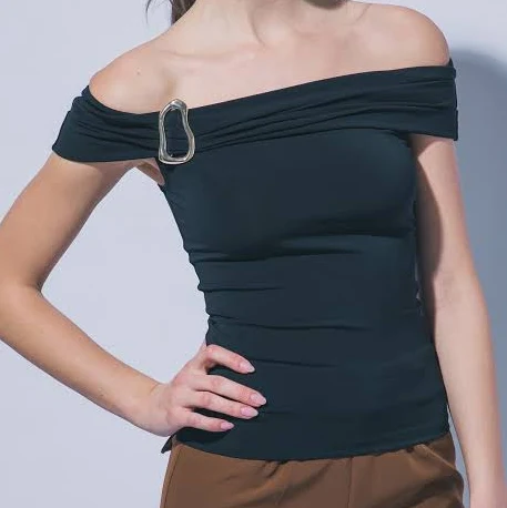 off-shoulder top Off The Shoulder Hardware Top Rumors Select $20