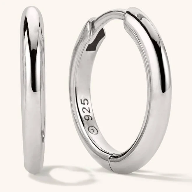 18k Gold Vermeil Medium Tube Hoop Earrings - Jewelry | Mejuri