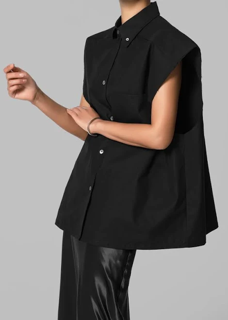 Rae Sleeveless Button Down Shirt