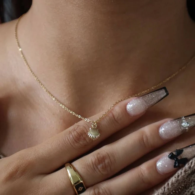 16K Gold Plated Dainty Shell Charm Necklace