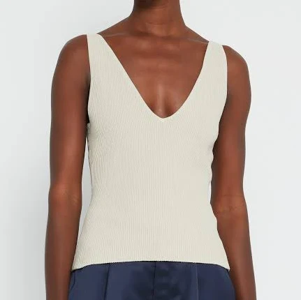 Few Moda Sculpting Knit V Tank