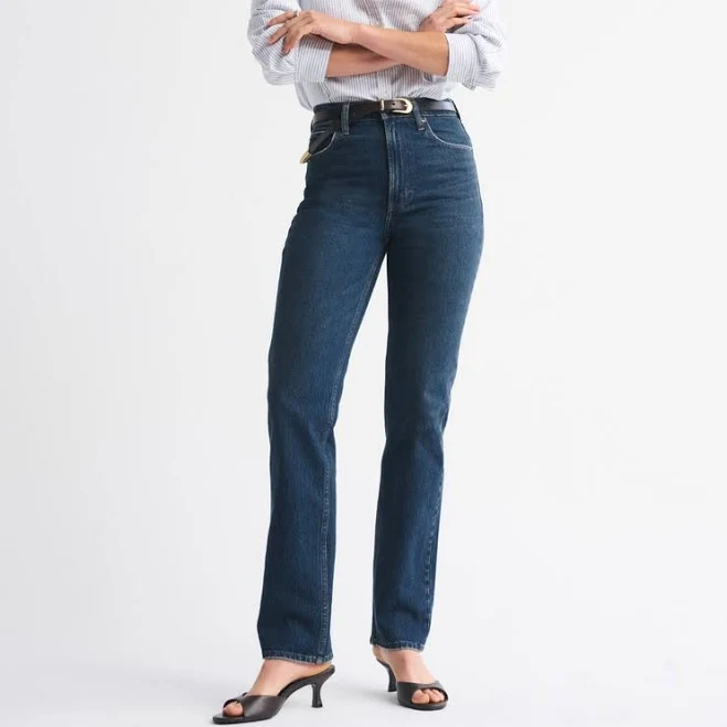 Abercrombie & Fitch Women's 90s Ultra High Rise Straight Jean
