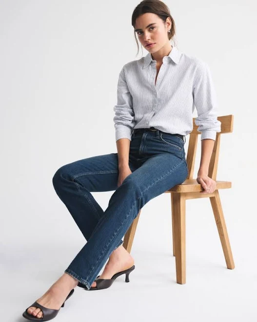 Abercrombie & Fitch Women's 90s Ultra High Rise Straight Jean