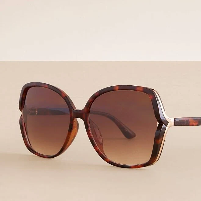 BKE Women's Oversized Sunglasses with Buckle