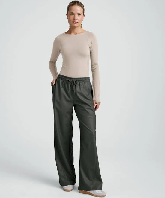 bodysuit Beyond Yoga Serene Boatneck Bodysuit Beyond Yoga $43.5