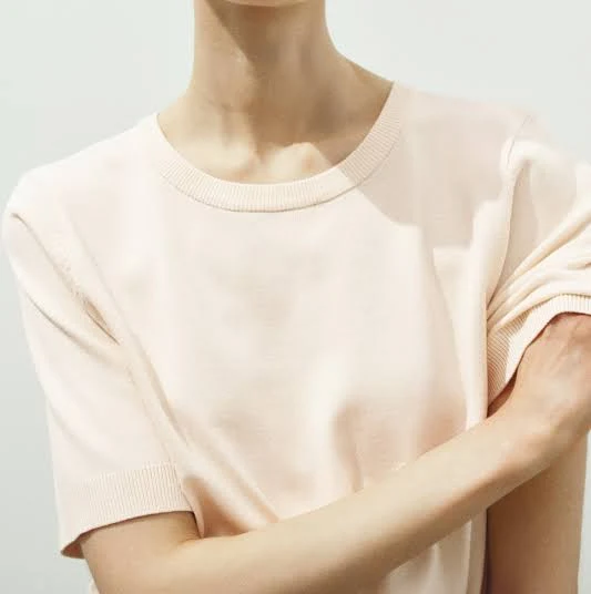 top H&M Ladies Fine-knit Top H&M $19.99