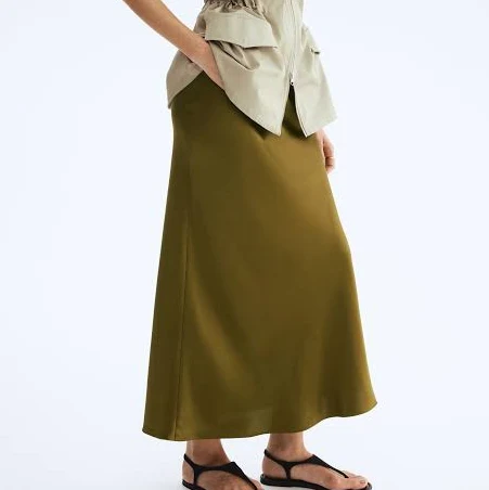 skirt H&M Ladies Midi Skirt H&M $39.99