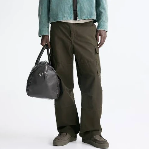 pants H&M Men's Relaxed-Fit Cotton Cargo Pants H&M $44.99