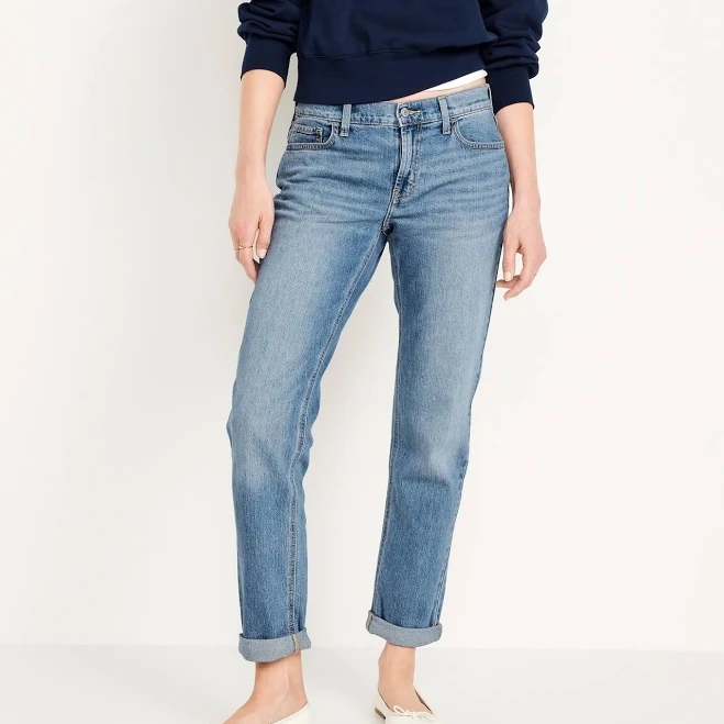 jeans Old Navy Women's Mid-Rise Wow Boyfriend Straight Jeans Old Navy $18.49