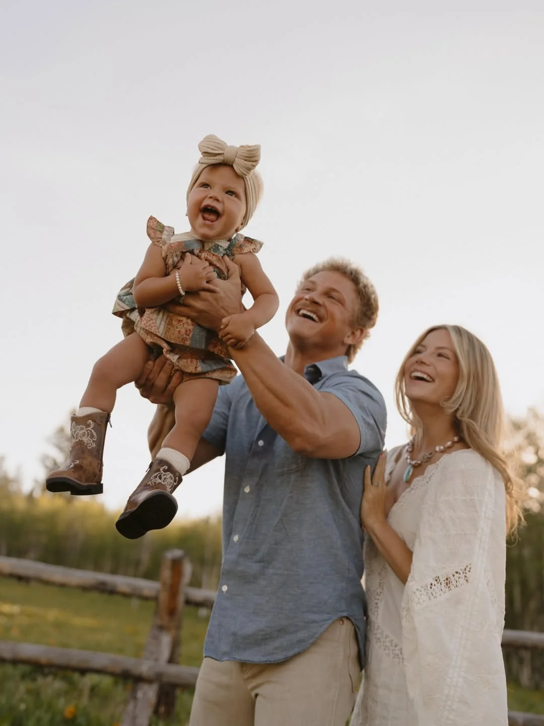 beautiful fall family picture outfits 2026 Soft Western Details and Warm Neutral Layers