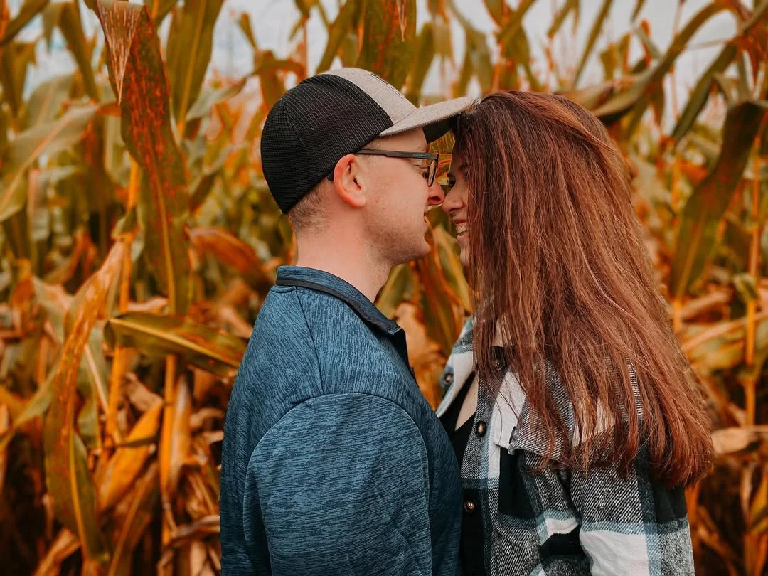 beautiful fall family picture outfits 2026 Olive Fields and Cozy Autumn Layers