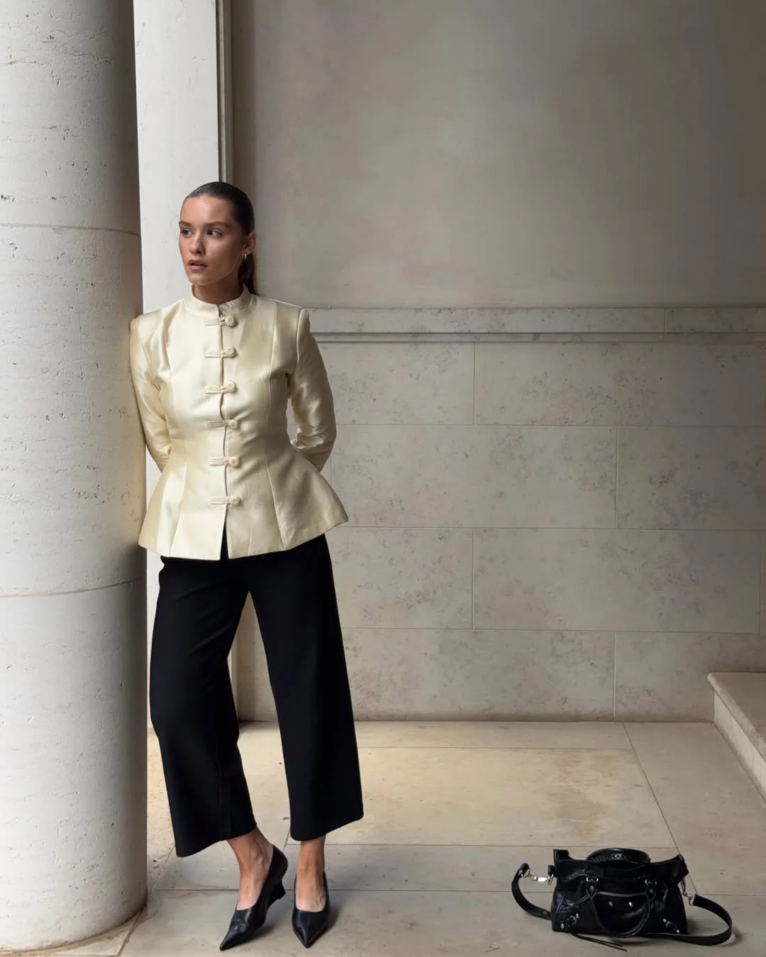 chic fall fashion for women over 40 2026 Structured Jackets Make A Sophisticated Return