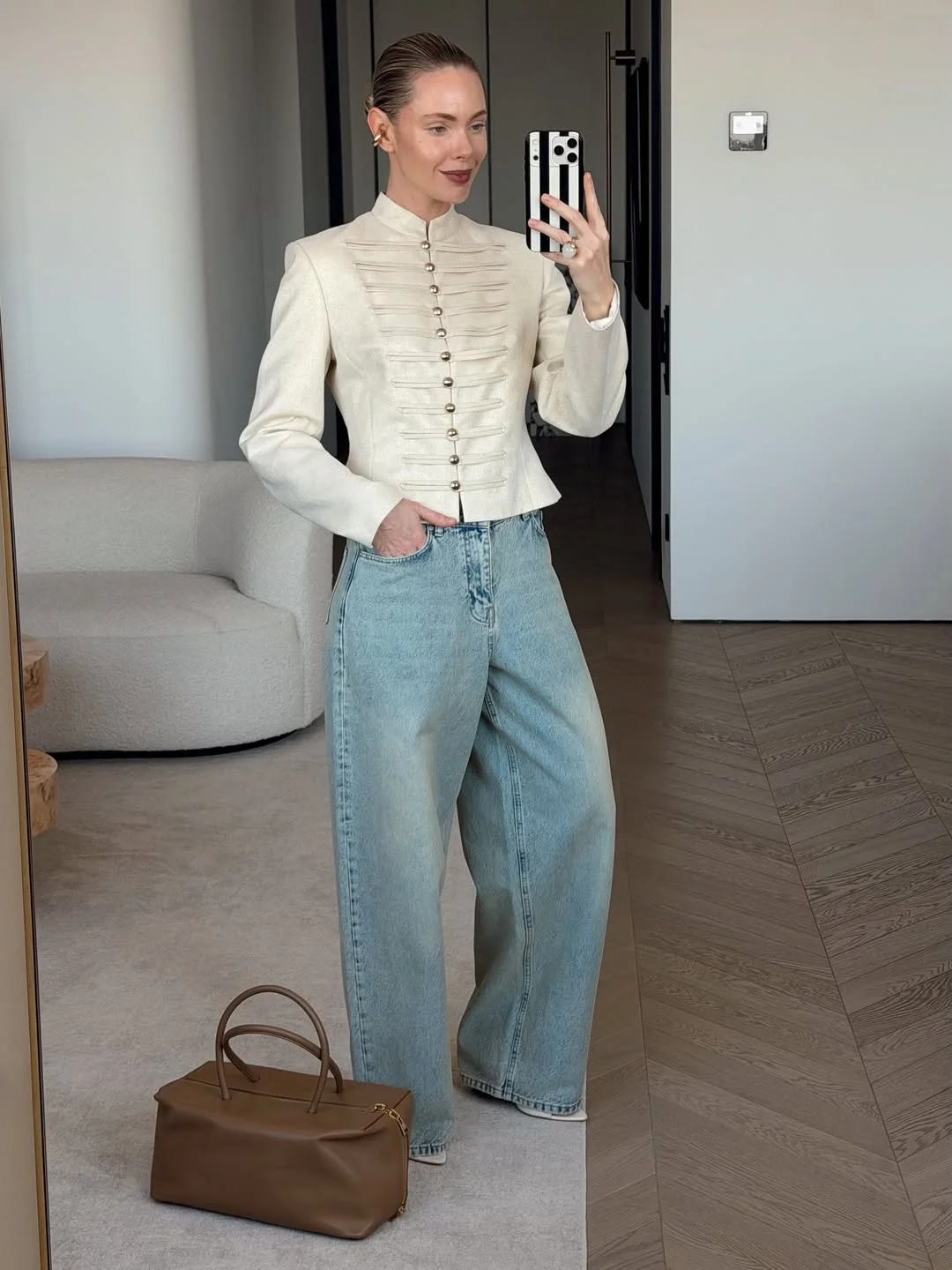 chic fall outfits for big busted women 2026 Structured Jackets And Relaxed Denim Balance Curves Beautifully