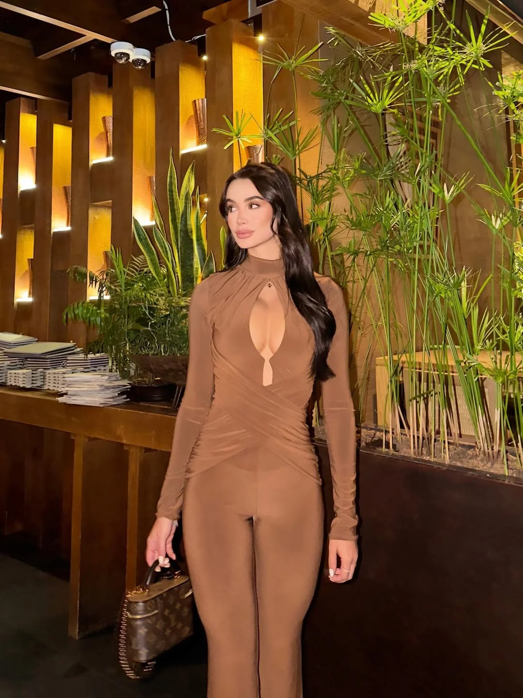 chic fall outfits for big busted women 2026 Soft Neutral Tones With Contemporary Curves