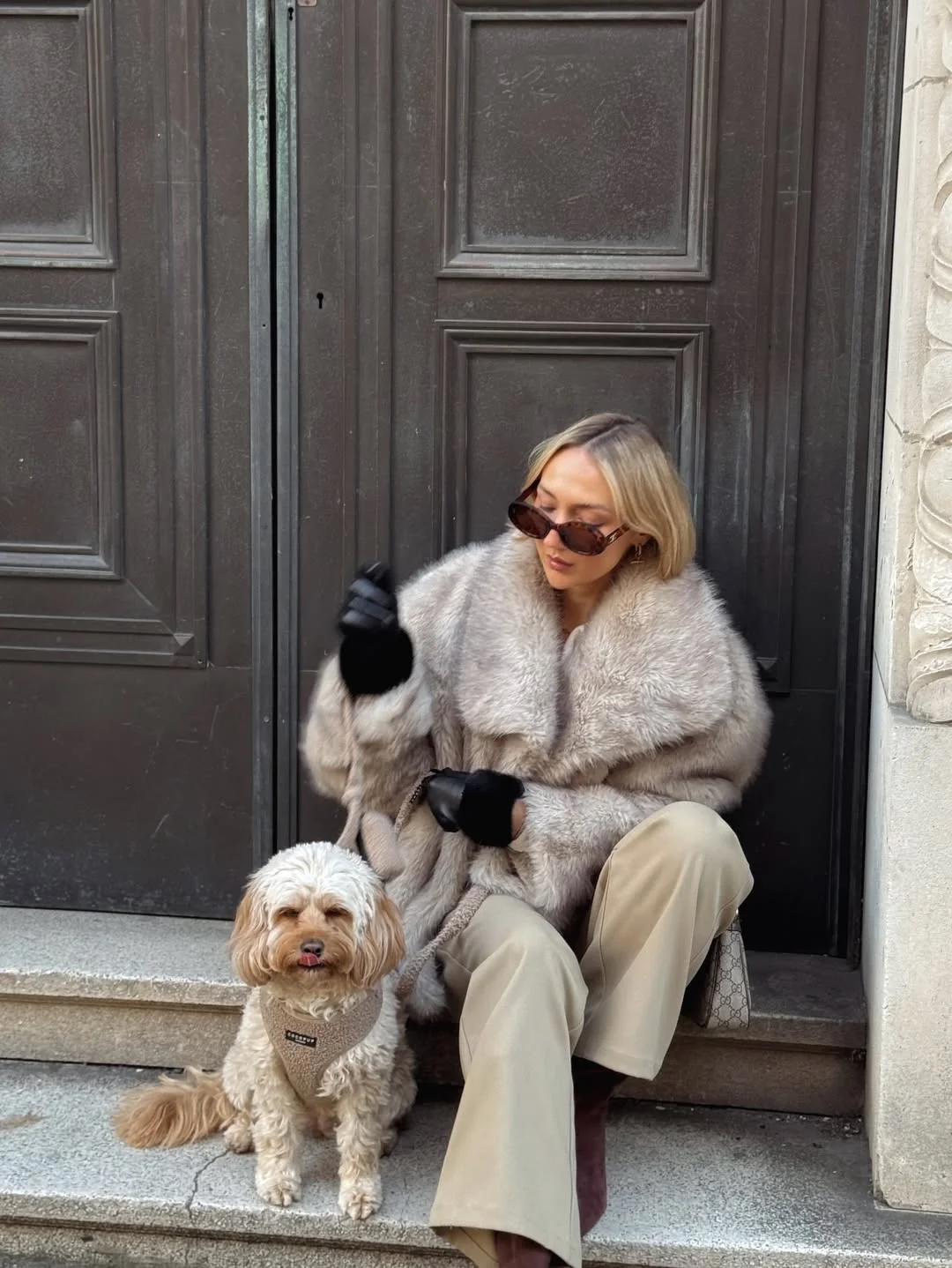chic fall travel wardrobe for women 2026 Quiet Luxury for Autumn Getaways