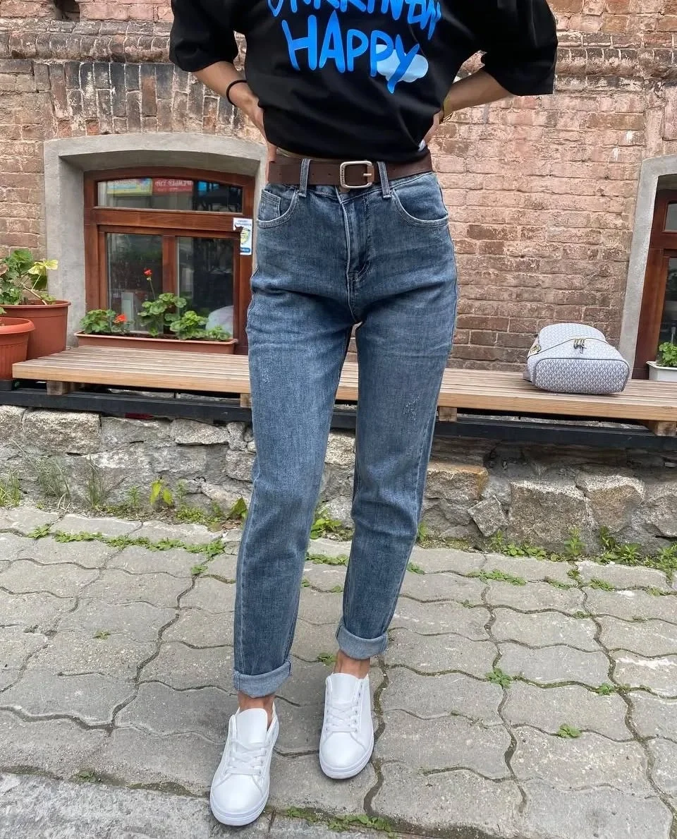 comfy mom outfits fall aesthetic 2026 Rolled Hem Jeans With Everyday Appeal