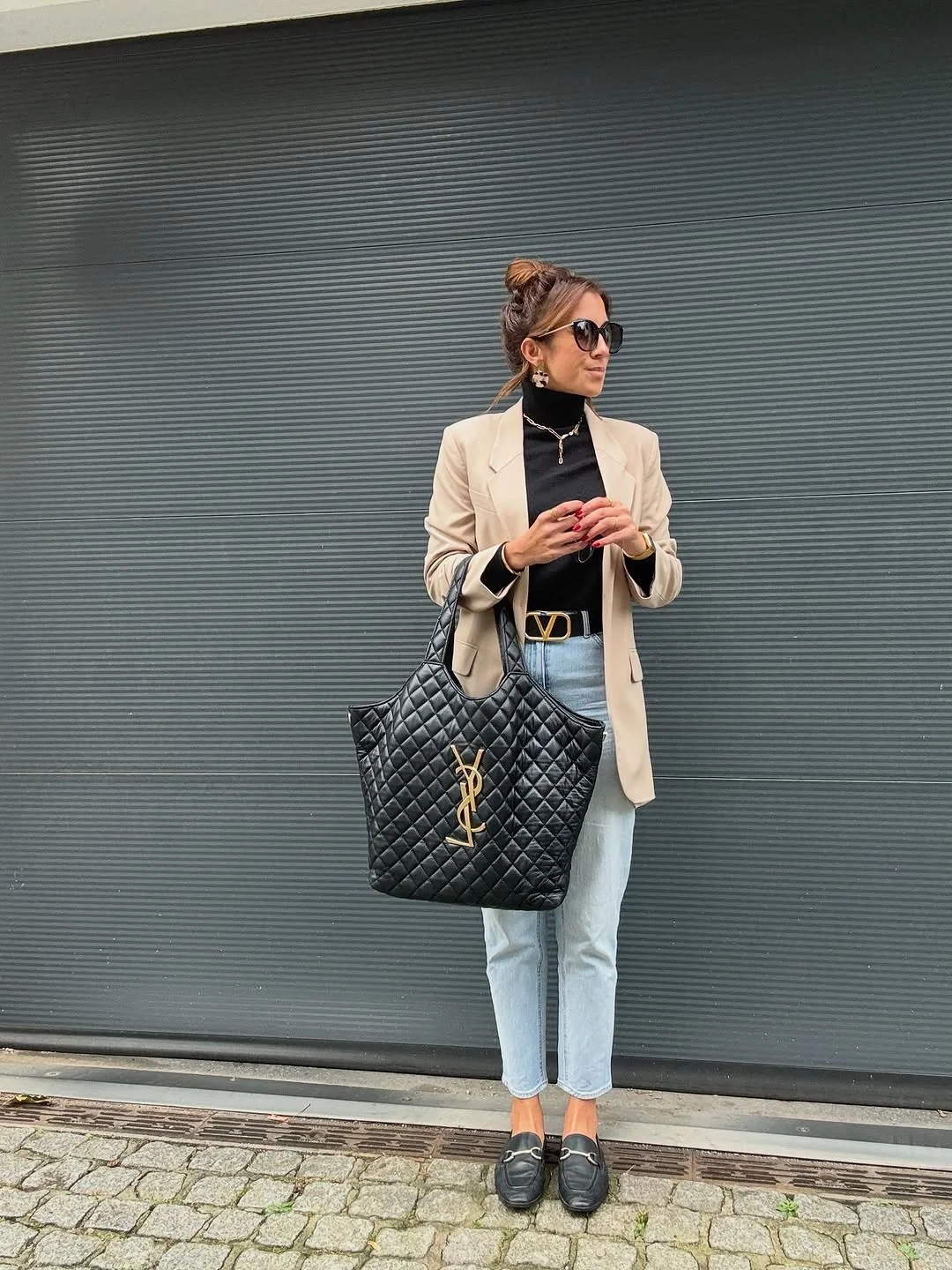 comfy mom outfits fall aesthetic 2026 Elevated Blazer Layers That Work Beyond the Office