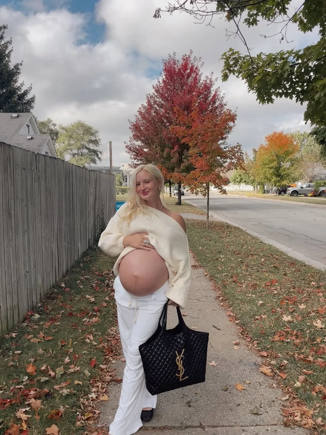 comfy pregnancy outfits for fall 2026 Cozy Knitwear For Slow Autumn Days