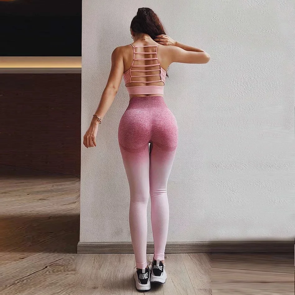 cute fall outfits with leggings and sneakers 2026 Blush Tones and Seamless Leggings for a Cozy Fall Look