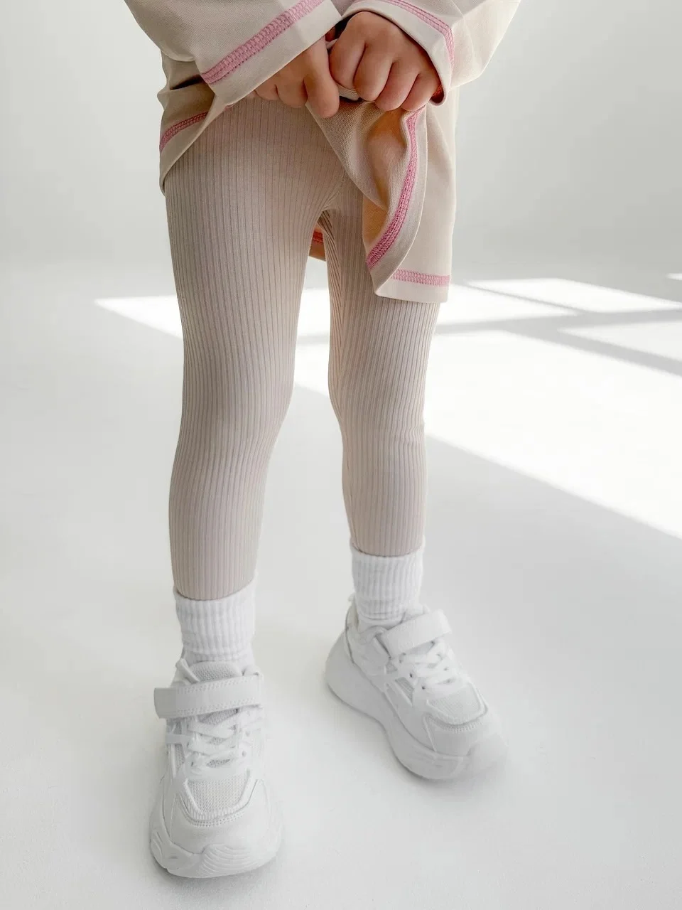 cute fall outfits with leggings and sneakers 2026 Soft Neutral Leggings with Classic White Sneakers