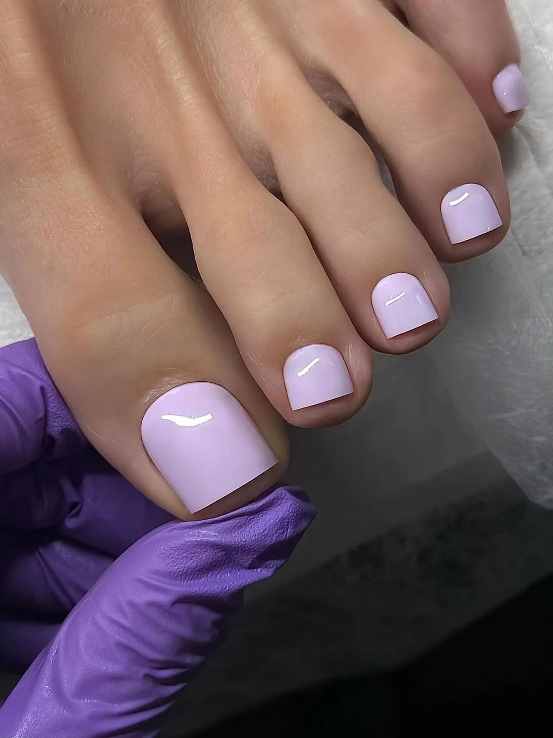 july toe nail colours ideas 2026 Soft Lilac Summer Gel Pedicure
