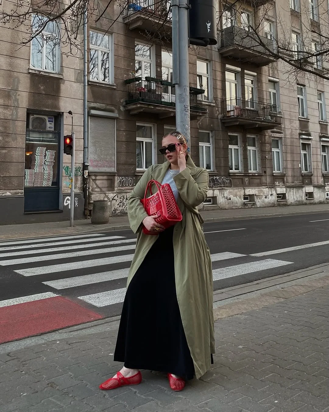 midsize fall fashion outfits 2026 Olive Layers Meet Bold Red Accessories