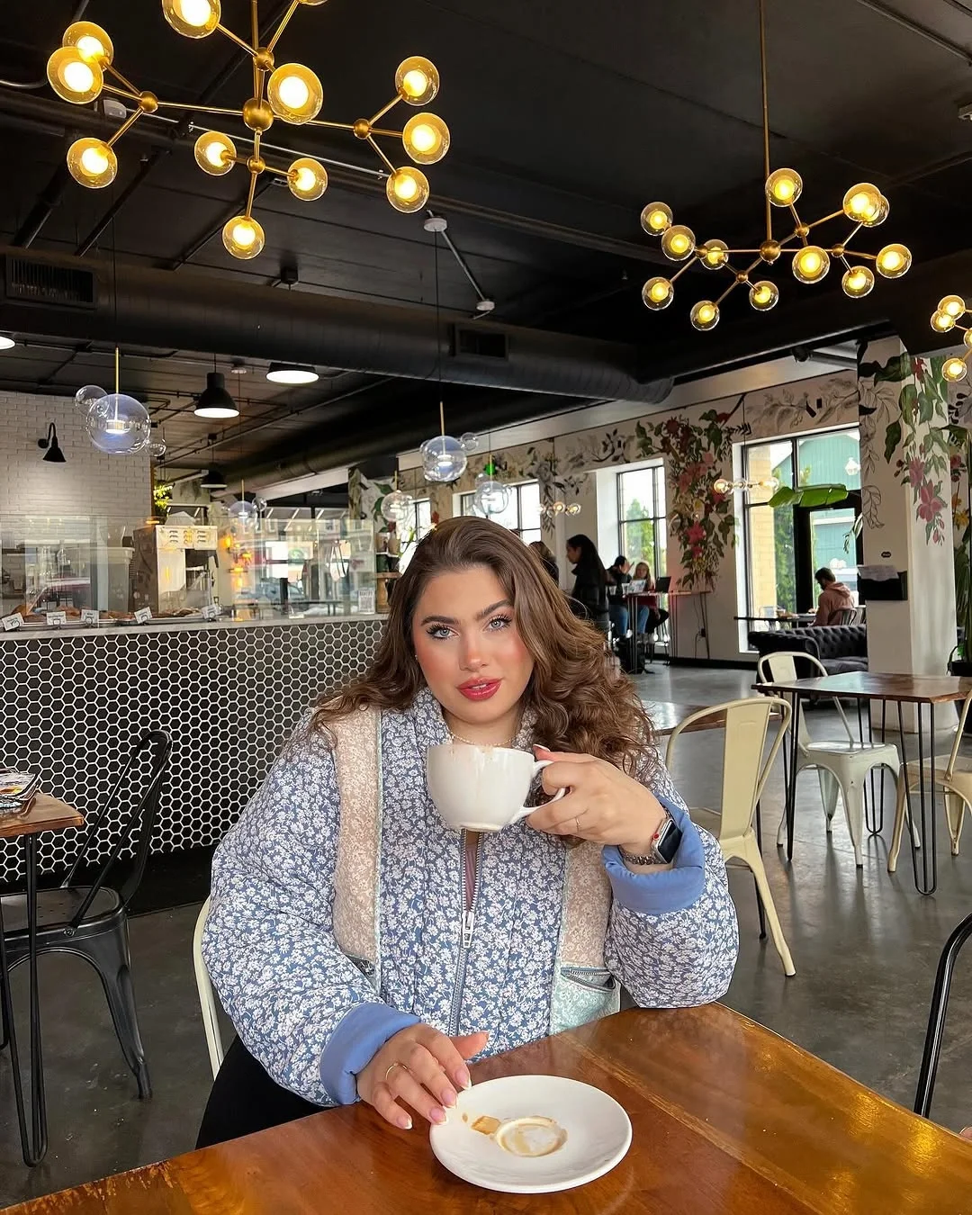 midsize fall fashion outfits 2026 Cozy Quilted Layers For Everyday Coffee Runs
