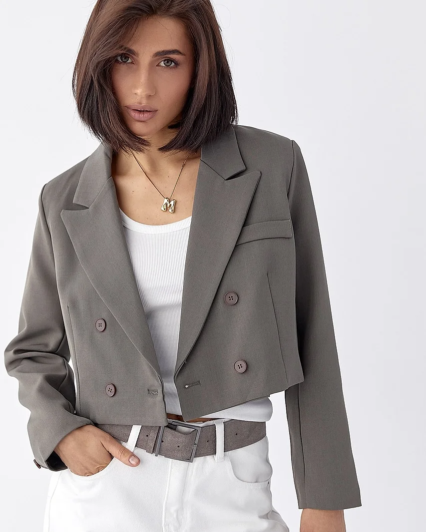 modern fall fashion aesthetic 2026 Soft Tailoring and the Return of Refined Minimalism