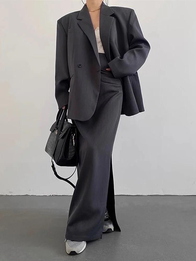 stylish fall smart casual office outfits women 2026 Relaxed Charcoal Tailoring With a Modern Edge