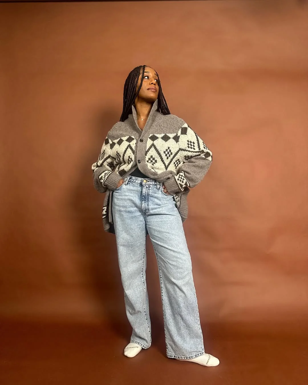 trendy fall 2026 outfits for black women Cozy Nordic Knit With Relaxed Denim