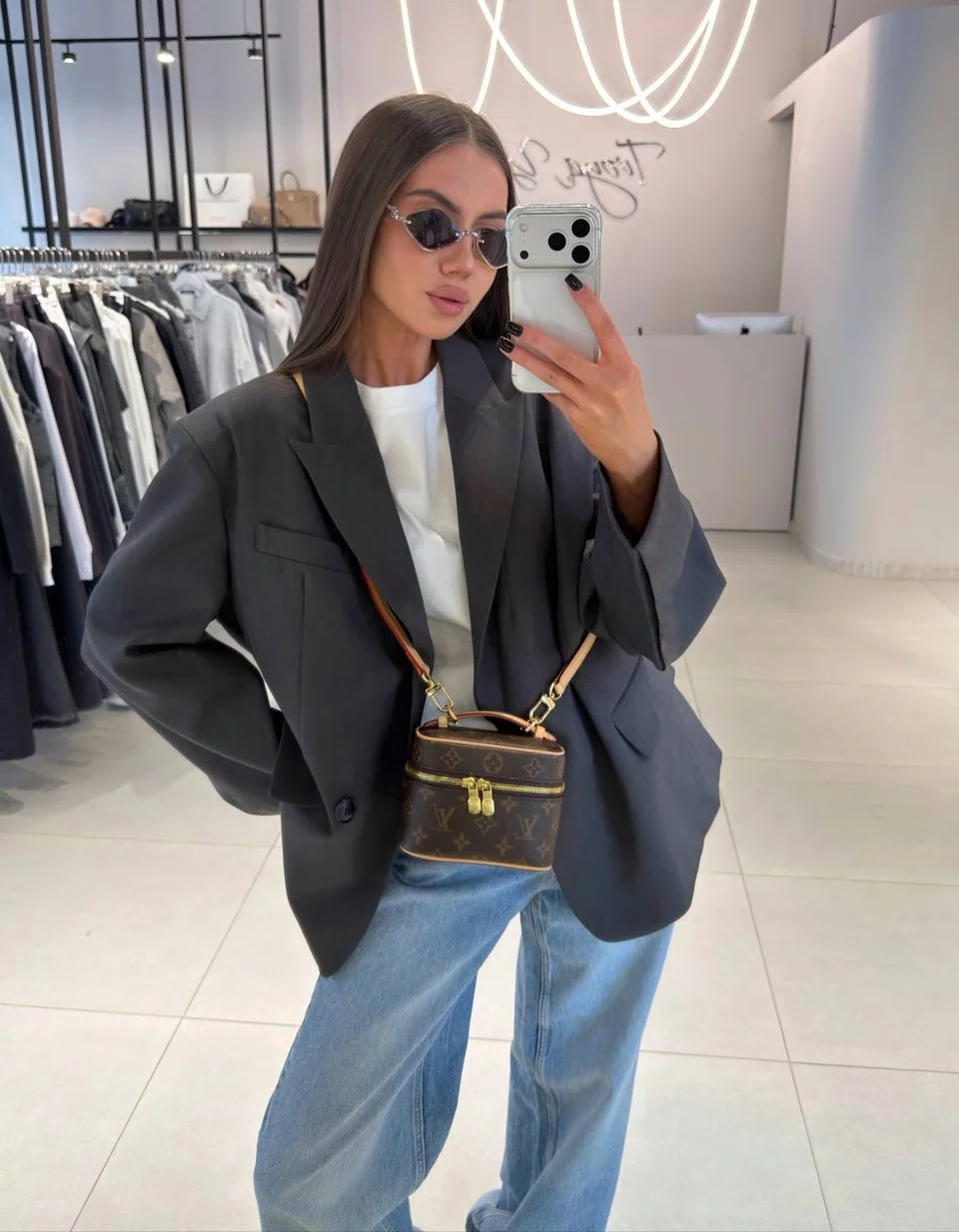 trendy fall fitted blazer outfit 2026 Relaxed Blazer Styling With Denim Confidence