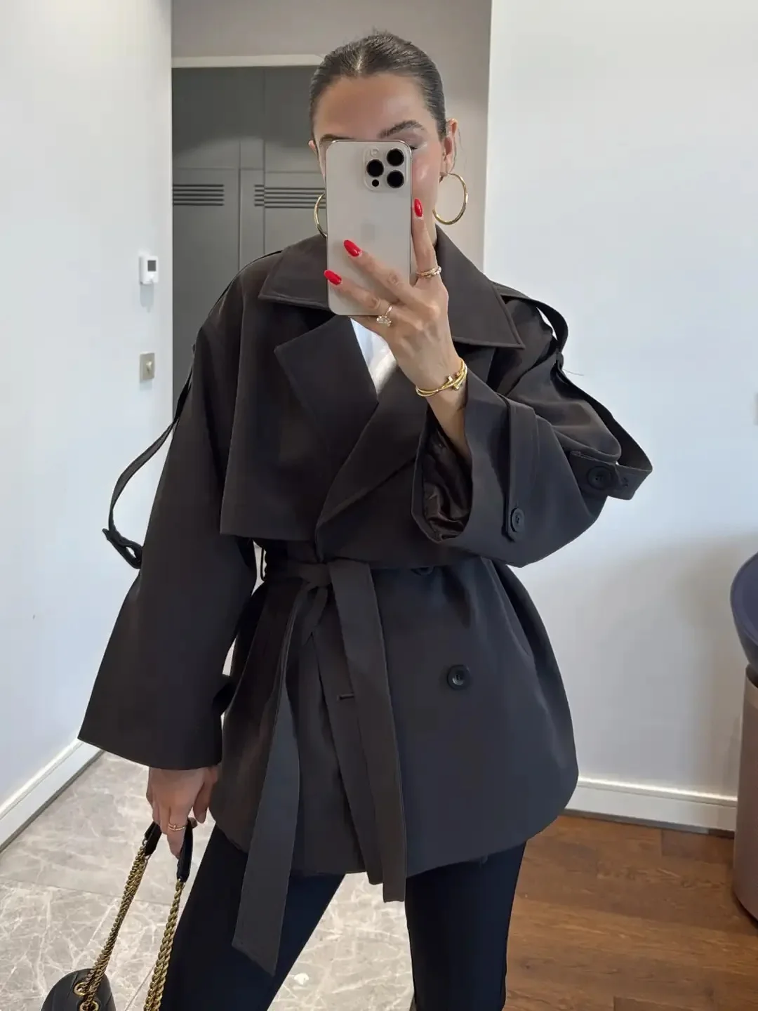 trendy fall outfits with coat 2026 The Modern Short Trench