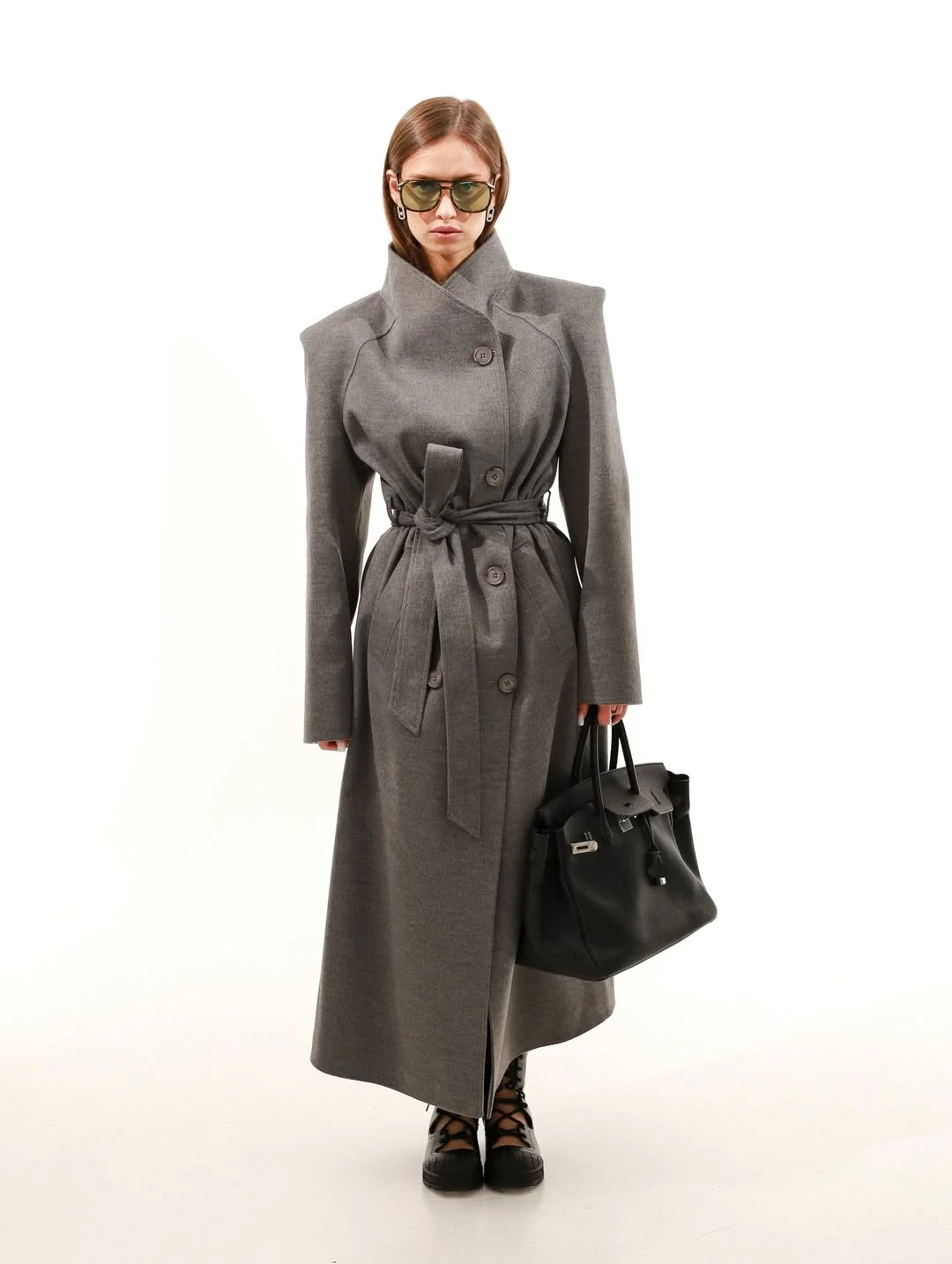 trendy fall outfits with coat 2026 Sharp Shoulders and the Return of Strong Tailoring