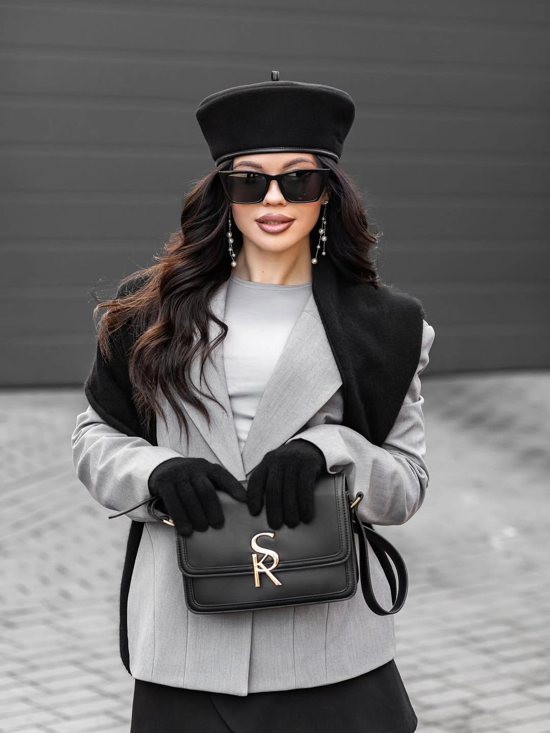 beret fall outfit 2026 Grey Tailoring Meets Classic Black Elegance