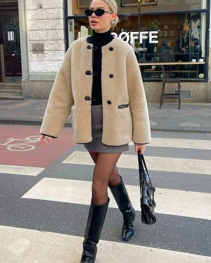 classic fall outfits 2026 Cozy Shearling Jacket With Mini Skirt