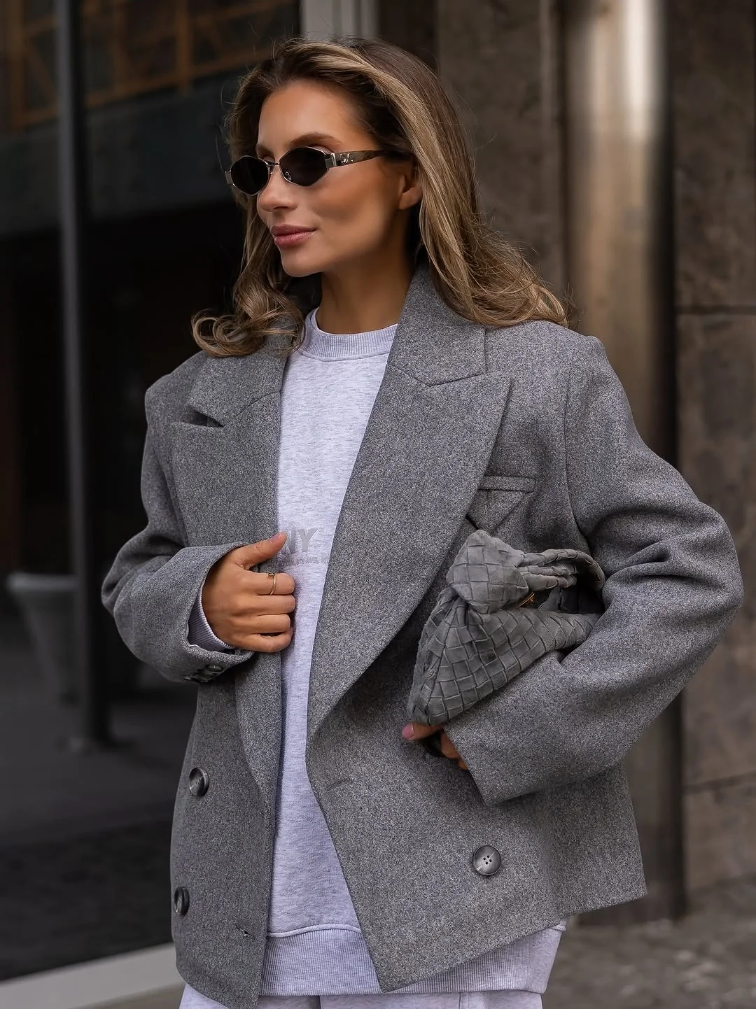 cozy fall outfits 2026 Elevated Gray City Minimalism