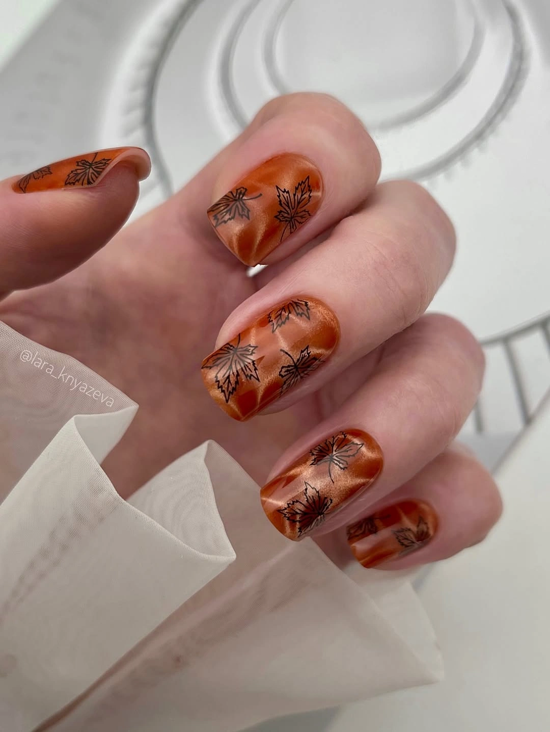 creative fall nail art 2026 Bronze Cat Eye Leaves For Cozy Autumn Style