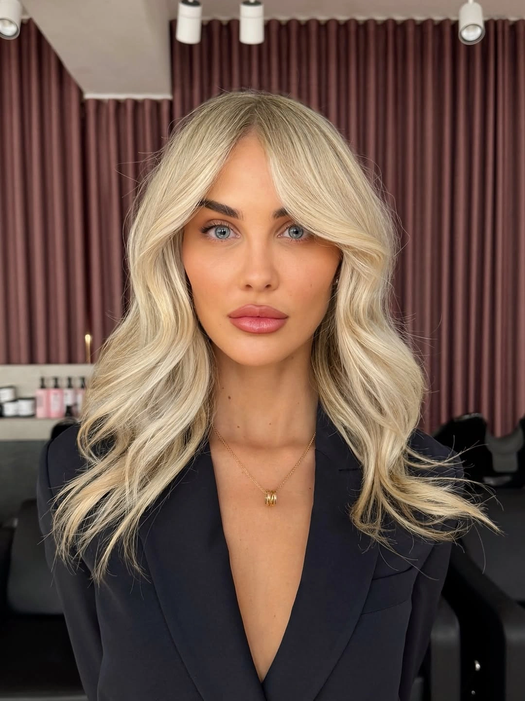 fall blonde hair colour 2026 Cream Blonde Hollywood Layers