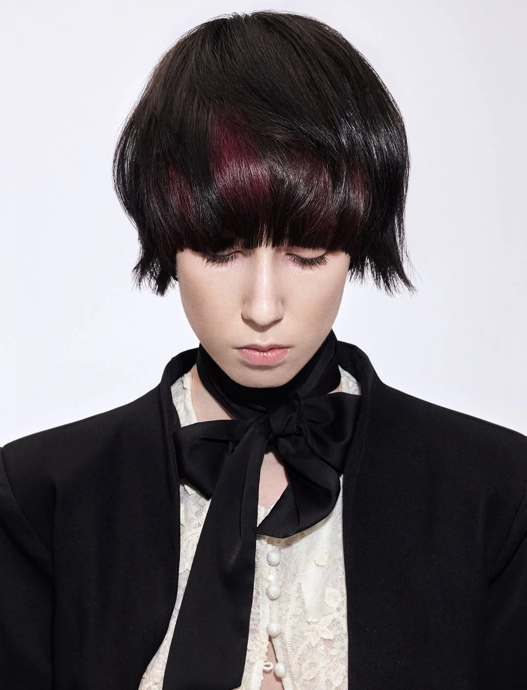 fall bob haircut ideas 2026 Soft Rounded Bob With Long Fringe