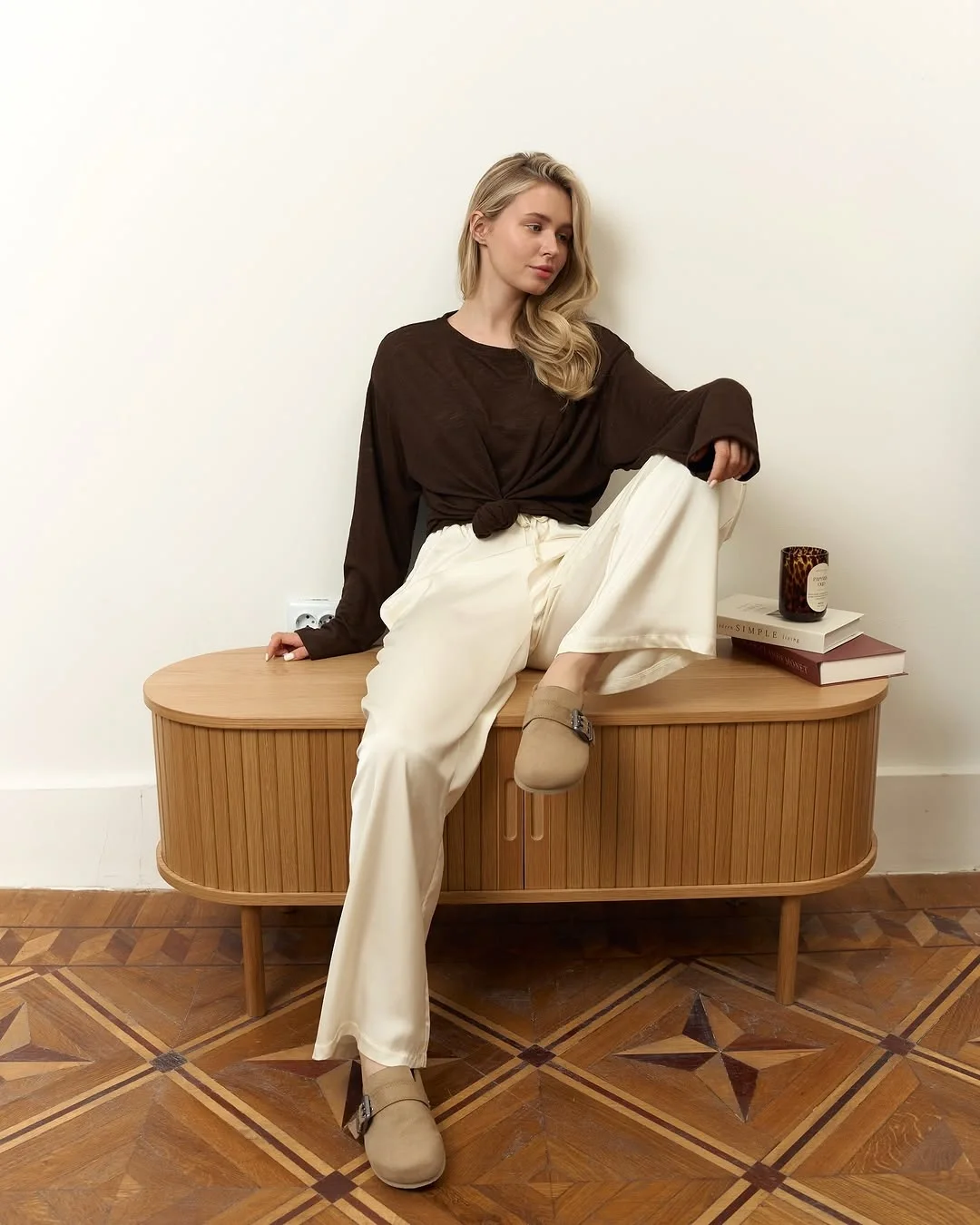 fall long sleeve tops 2026 Chocolate Neutrals Create Relaxed Weekend Style