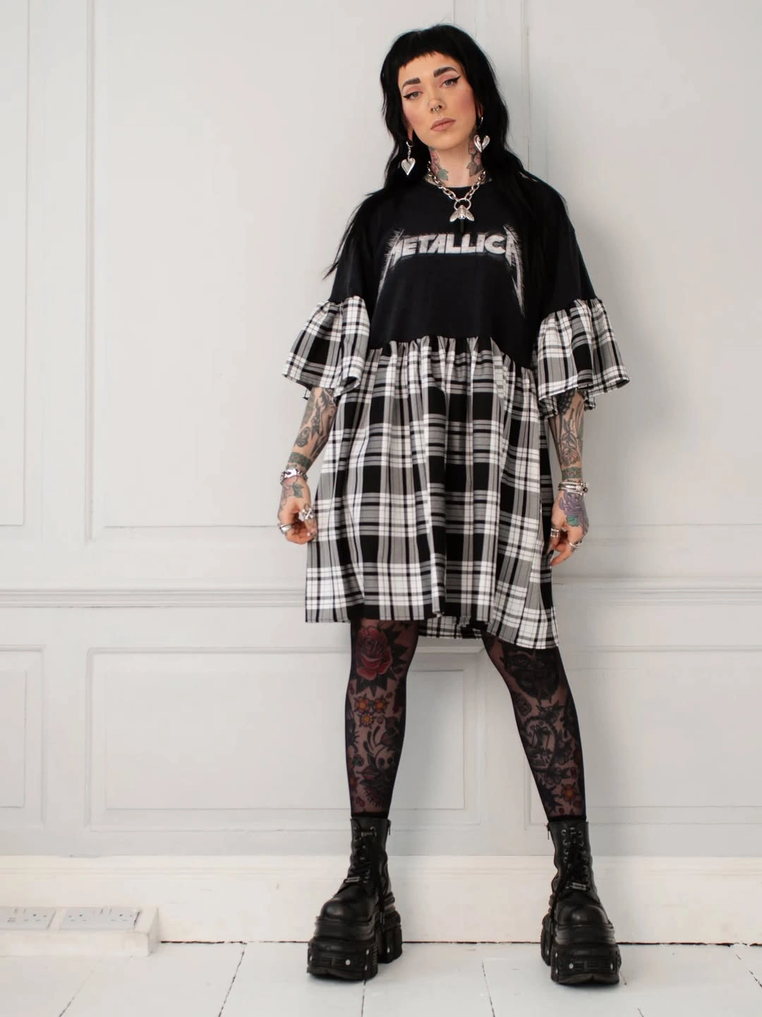 Fall Outfits With Combat Boots 2026 That Make Everyday Autumn Style Look Effortlessly Cool