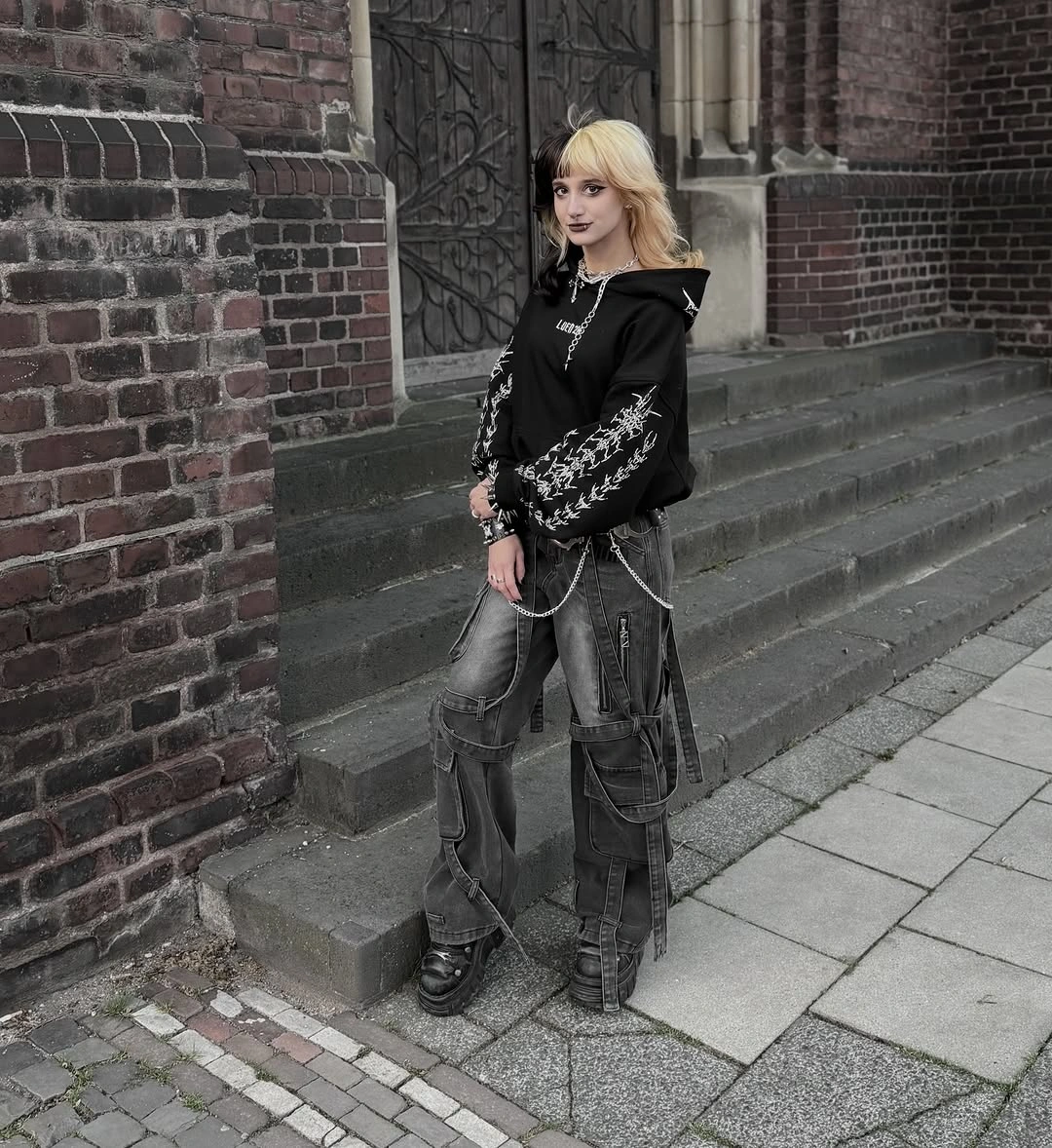 Fall Outfits With Combat Boots 2026 That Make Everyday Autumn Style Look Effortlessly Cool