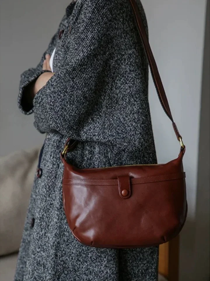 fall outftis with Crossbody bag 2026 Soft Brown Leather for Timeless Fall Layers